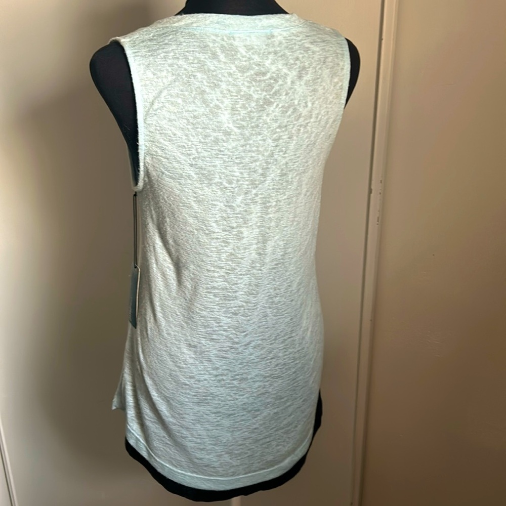 Young at Heart Lightweight V-Neck Knit Sweater Tank Top - Picture 5 of 10